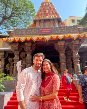 Aahana Kumra Instagram - What a beautiful start to this Ganesh Chaturthi! 
Lal Baug cha raja!! 
Mumbai Cha raja and GSB Seva Mandal! 
May Bappa bless us all with abundance, wisdom, happiness and good health! 🌺🙏🌸
Wearing my beautiful @raahjaipur 
#GanpatiBappaMorya 
#HappyGaneshChaturthi 
.
.
.
.
#lalbaugcharaja #mumbaicharaja #gsbsevamandal #mumbai #maharashtra #ganesh #ganpati #indianfestival #festival #incredibleindia #aahanakumra #ganpatifestival #pandal