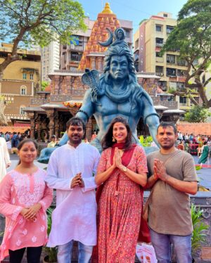 Aahana Kumra Instagram - What a beautiful start to this Ganesh Chaturthi! 
Lal Baug cha raja!! 
Mumbai Cha raja and GSB Seva Mandal! 
May Bappa bless us all with abundance, wisdom, happiness and good health! 🌺🙏🌸
Wearing my beautiful @raahjaipur 
#GanpatiBappaMorya 
#HappyGaneshChaturthi 
.
.
.
.
#lalbaugcharaja #mumbaicharaja #gsbsevamandal #mumbai #maharashtra #ganesh #ganpati #indianfestival #festival #incredibleindia #aahanakumra #ganpatifestival #pandal
