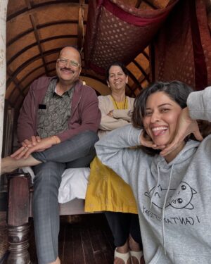 Abhidnya Bhave Instagram - Happiness is a small staycation with your parents,
Happiness is exploring the world with those who got you to this world!!
Happiness is taking out time especially for them, because your time is their happiness❤️
In this materialistic world , lucky are those who know happiness is AAI BABA❤️. If this post has reached you it’s a sign from the universe to tell your parents that you love them!!

Thank you @chavni.lohagad for the most amazing staycation!!!