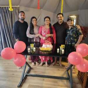 Abi Nakshathra Instagram - A fun filled celebration of my parents 20th anniversary...❤️✨😘 Love you appa Amma🫂❤️ You guys are really a beautiful couple and thank you for being my best frds, supporter and my strength...😘🫂❤️

LOVE YOU THE CORE...♥️🫂🫰

#anniversary #parentslove #fununlimited #funoverloaded #family #familylove #trip #travel #travellove #trending #viral