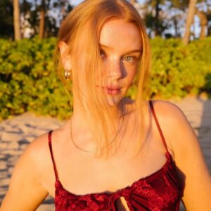 Actress Abigail Cowen HD Photos and Wallpapers December 2024