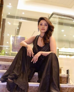 Adaa Khan Instagram - Back in Black… Like a poetic affair!! 🖤
.
.
👗: @urmilofficial
🧣: @nidhikurda
💎: @the_jewel_gallery 
.
.
#photooftheday #girlinblack #fashion #style #lookbook #fashiongram #ootd #fashionlikeadaa #adaakhan 

[Fashionista, Fashion for women, Trending style, September fashion]