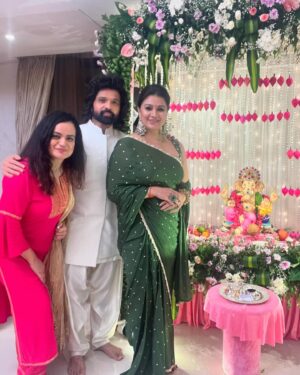 Aditi Singh Sharma Instagram - Happy Ganesh Chaturthi from Himesh & Sonia’s beautiful home & stunning Bappa ❤️🙏

#GanpatiBappaMorya