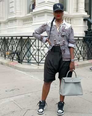 Adjua Styles Instagram - Living Off Xperience 🖤
:
:
Shirt @samanthablacknyc 
Shorts  @louisvuitton 
Sneakers @nike 
Hat @godspeed (IYKYK)
:
Shooter @shamellmason 💫
