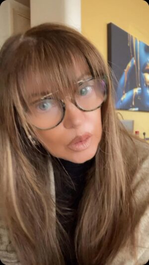 Adriana Salgueiro Instagram - NO LO CONTESTO MÁS 😂😂😂😂 quedó claro ? Los quiero ♥️