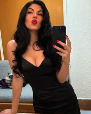 África Zavala Instagram - 💋💋💋💫🫶