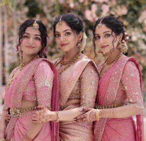 Ahana Kumar Instagram - Team Bride 💗🌸💫

Shot by @_stories_by_mathews__ 
Saree @mloft_by_joeljacobmathew 
Blouse Stitching @santinni.in 
Makeup & Hair @brahma_hairandmakeup 
Saree Draping @drapist_daira 

Ozy’s Wedding ~ 05.09.24 ✨