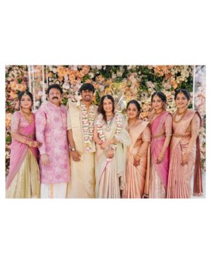 Ahana Kumar Instagram - Ozy’s Big Sweet Day ❤️ @_diyakrishna_ 😘
Starting from today , life will slowly start feeling different in sweet little ways I suppose 😊
Hello Brother-In-Law @aswin__ganesh__ 🤗

A Happy Bright Day .. Thankyou Life 🤍

All the details :

Shot by @skabhijithphotography 
Saree @mloft_by_joeljacobmathew 
Blouse Stitching @santinni.in 
Makeup & Hair @brahma_hairandmakeup 
Saree Draping @drapist_daira 

05.09.2024 🌸

✨💫