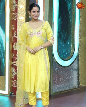 Aishwarya Dutta Instagram - Cutie Aishu from the sets of Top Cooku Dupe Cooku 😍

TOP COOKU DUPE COOKU | SUNDAY | 12.30 PM

#SunTV #TopCookuDupeCooku #TopCookuDupeCookuOnSunTV #SunDigital