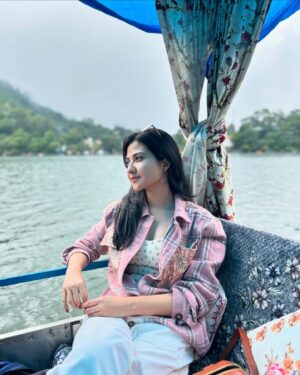 Aishwarya Sen Instagram - 📝

#shooting #film #bengali #hill #nainital