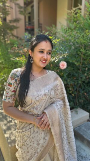 Akhila Pajimannu Instagram - ನೀವು ನಿಮ್ಮ ಜೀವನದ ನಿರ್ದೇಶಕಿಯಾಗಿ✨

#akhilapajimannu #singer #kannada #kfi #insta #instagood #instalike #instamood #instafashion #reels #reelsinstagram #reelsvideo #reelitfeelit #reelsindia