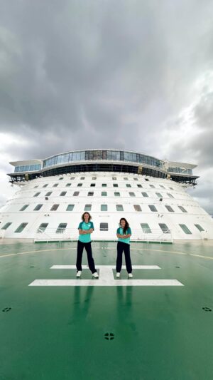 Alex-Anne Aubé-Kubel Instagram - half way there! 🛳️ 

@alex.anne__ 
vídeo inspo: @dscitygirls_volleyball 
utopiaoftheseas #castone #royalcaribbean #cruiseshiplife #cruiselife #cruisingascrew #shiplife