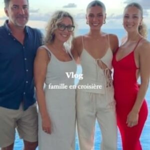 Alex-Anne Aubé-Kubel Instagram - Merci à ma famille de tjs me supporter et m’encourager dans mes passions. Je suis tellement reconnaissante d’avoir la chance de vous accueillir pendant une semaine à bord du Utopia of the Seas. 🚢⛸️🌎

#croisière #cruise #royalcaribbean #family #familyvacation #cruiseship #lifeatsea #shiplife #vlog #bahamas
