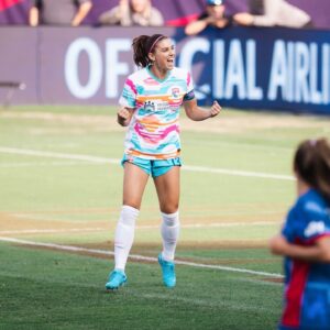 Actress Alex Morgan HD Photos and Wallpapers December 2024