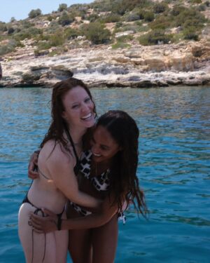 Alex Scott Instagram - Summer lovin had me a blast… 🇬🇷 ☀️ 🌊 🏝️