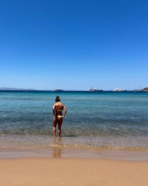 Alex Scott Instagram - Summer lovin had me a blast… 🇬🇷 ☀️ 🌊 🏝️