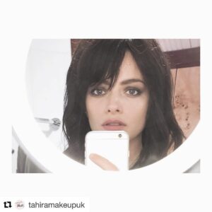 Alexandra Dinu Instagram - Thank you, it seems we did quite good job.😉🙏🏼 @tahiramakeupuk 😘🌺🌺🌺
