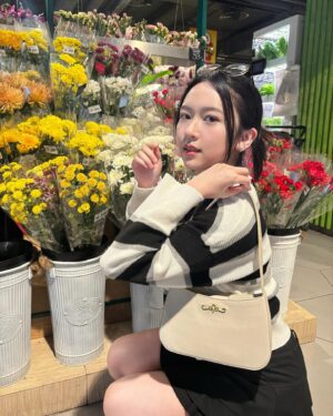 Alicha Sriprathak Instagram - คล้ายเธอรึป่าว🫵🏻 @aricia.official