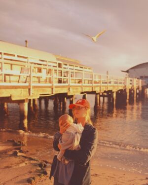 Aly Michalka Instagram - We’ll look back on these days and smile 🕊️