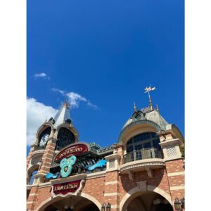 Amane Shindo Instagram - 〰️🏰🖤

上海迪士尼度假区に行った時の写真📸
楽しかった〜✌️✌️✌️✌️✌️

 #上海迪士尼度假区  #上海ディズニー  #ねすぐらむ