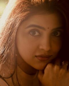 Actress Amritha Aiyer HD Instagram Photos and Wallpapers August 2024