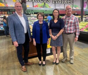 Amy Klobuchar Instagram - Founded over a century ago, Coborn’s is a fifth generation-run and employee-owned grocery store based in Minnesota. I stopped by one of their stores in St. Cloud to meet with their leadership & employees. We need small and independent grocery stores throughout our country.