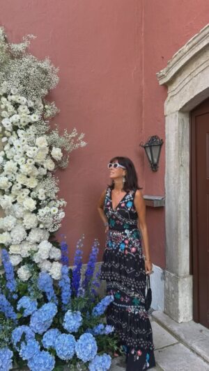 Ana Marques Instagram - Wedding weekend… 
Casamento Portugal💖América Latina porque o amor cruza oceanos e fronteiras…
#sabrina&francisco 

@styling by @tiagofilipebaptista_