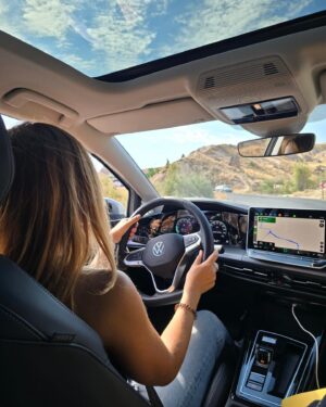 Ana Marta Ferreira Instagram - Festejar os 50 anos do Volkswagen Golf na Capadócia foi só das experiências mais épicas que tive!!! 

Não houve melhor forma de celebrar este carro icónico! 
8 gerações e sempre a evoluir e a melhorar !!!

Por muitos mais anos !!!

Obrigada @volkswagenportugal @volkswagen 
#Volkswagen ##VolkswagenPortugal ##Golf50