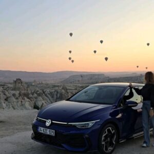 Ana Marta Ferreira Instagram - Festejar os 50 anos do Volkswagen Golf na Capadócia foi só das experiências mais épicas que tive!!! 

Não houve melhor forma de celebrar este carro icónico! 
8 gerações e sempre a evoluir e a melhorar !!!

Por muitos mais anos !!!

Obrigada @volkswagenportugal @volkswagen 
#Volkswagen ##VolkswagenPortugal ##Golf50