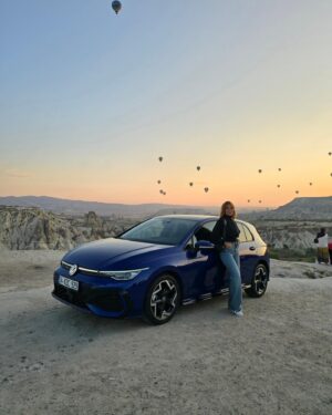 Ana Marta Ferreira Instagram - Festejar os 50 anos do Volkswagen Golf na Capadócia foi só das experiências mais épicas que tive!!! 

Não houve melhor forma de celebrar este carro icónico! 
8 gerações e sempre a evoluir e a melhorar !!!

Por muitos mais anos !!!

Obrigada @volkswagenportugal @volkswagen 
#Volkswagen ##VolkswagenPortugal ##Golf50