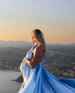 Anaïs Quadratus Instagram - Je vous spam encore un peu avec les photos de grossesse, mais elles sont 🥹
Des souvenirs à garder pour toujours ❤️

Quelle est ta photo préférée ? 🎞️

@flyingdressfrance 📸🤍

#pregnant #pregnantbelly #flyingdress #shootinggrossesse