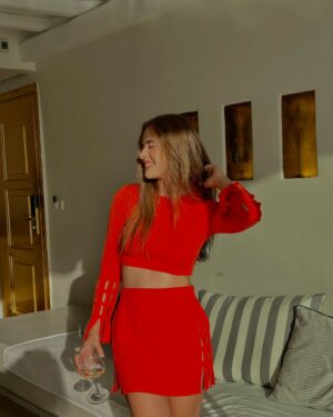 Anastasia Tsilimpiou Instagram - Wine not?