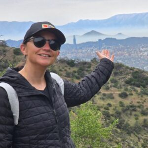 Andrea Aristegui Instagram - Un poquito de trekking en medio de tanta celebración 🇨🇱⛰️🫶