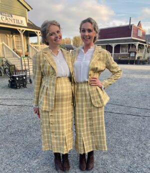 Andrea Brooks Instagram - This is Kristi! She’s been my body double for not one, not two… but three seasons of #WCTH! 💛💛💛 Thank you @barbaragregusova for not believing me when I said I wouldn’t be needing my maternity wardrobe after season 10. 😂  #hearties 🤰 (📸 @costumearchivista )