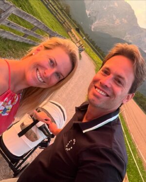 Andrea Sestini Hlaváčková Instagram - Nase vysnena kazdorocni dovolena v Rakousku ❤️ Letos extremne potrebna i proto tak dlouha 😘 
#lifewithmybea #lifewithmybibi #familytime #austria