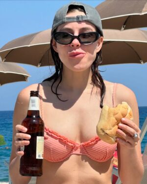 Anfisa Letyago Instagram - Enjoying the last day of summer :)))