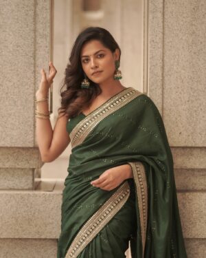 Angelin B Instagram - Queen vibes edition pt.1

Saree and jewellery @anora_artstudio 
Hair @seldonartistry 
📸 @camerasenthil