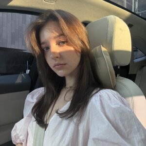 Angelina Danilova Instagram - 🐚 
These days.
Spiriling in bliss through the interconnections of the world I’m weaving.
End of summer beginning of my favorite season.
Soaking in a lot, sharing and giving.
Filming a movie of quiet moments with my phone.
Aromatherapy, essential oils, yoga, art, nature and healing.
Preparing something big and exciting for you guys!
Time will come, can’t wait to tell you.

p.s. I made that cup!!🥹