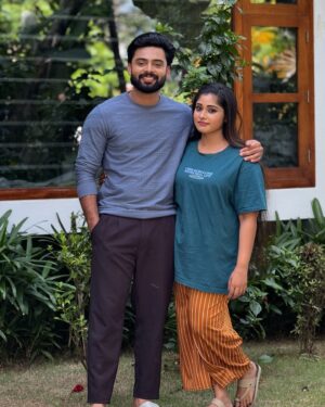 Angelina Lysen Instagram - 😍😍❤️🫂
@asianet #ethojanmakalpanayil 
📸 @__nandhan_____ 

#instagram #love #friendship #happy