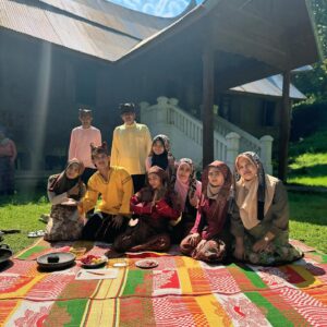 Angie Ang Instagram - Mokasi Padang… 🫶🏼 
Keindahan alam, kelezatan rendang dan dendeng, keramahan Urang awak 🫶🏼