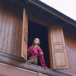 Angie Ang Instagram - Mokasi Padang… 🫶🏼 
Keindahan alam, kelezatan rendang dan dendeng, keramahan Urang awak 🫶🏼