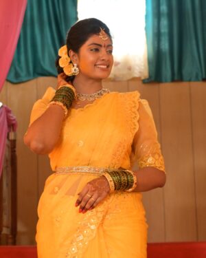 Anjana Srinivas Instagram - 💛