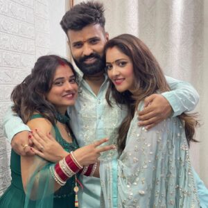 Anju Jadhav Instagram - RAKHI 2024❤️🥰
@_poojajadhav.07_
@iamdeepakjadhav @vickyjadhav08 @poonam_jadhav2211
