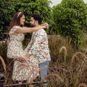 Anju Jadhav Instagram - “The best thing to hold onto in life is each other.”

Inhouse Team

Designer Outfits: @viiracouture 
Choose outfits that complement each other and the theme of your shoot. Coordinated colors and styles can make your photos more cohesive.

Makeup and Hair: @rupesh_makeup @nilima.05 
Opt for makeup and hairstyles that enhance your natural beauty and match the vibe of your outfits. Discuss with your stylist to create looks that are both flattering and photogenic.

#PreWeddingShoot
#PreWeddingPhotography
#PreWeddingInspiration
#PreWeddingIdeas
#PreWeddingPhoto
#PreWeddingDay
#PreWeddingLove
#PreWeddingMoments
#PreWeddingVibes
#preweddingcoupleshootinindia 
#Photography
#Photoshoot
#CoupleGoals
#LoveStory
#RomanticShoot
#InstaLove
#InstaCouple
#PhotoOfTheDay
#instagood