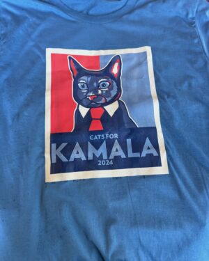 Anne Burrell Instagram - We’re cat ladies!!! And I’m a girl’s girl. Well done @kamalaharris !!!! I know this is going to be a controversial post- but I TRULY wish for the time again that we can “discuss” politics without it being SO controversial and contentious. 💙😻 #ilovewhatido #luckygirl  #marciamarciamarcia #mainecooncat #imaddictedtomykitties