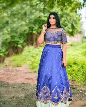 Anshita Akbarsha Instagram - “Happiness is not something ready-made. ...✨
Stylist: @keziah-costume-stylist
Outfits: @labelrae
Jewel: @chennai-jazz
Makeup: @iniyamakeover 
📸 @prasami_photography 
#bebeautiful #behappy #love #smile #bepositive #vijaytv #vijaytvshow #anshitha #cwc #chellamma