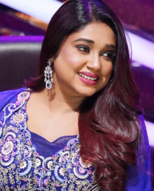 Antara Mitra Instagram - 💙

Outfit by - @dcfashion.in
Jewellery by - @jasper_by_lj
Styled by - @style_by_hetaljogi
Mua- @meghna_make_up_artist 

Click - @mrinmoysiva