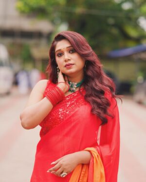 Antara Mitra Instagram - Red ♥️❤️