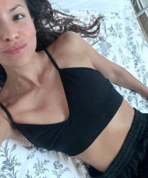 Antonia Giesen Instagram - Por siempre el sol.