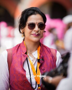 Anuja Sathe Instagram - In frame : @anujasatheofficial 

Shot by : @shutterbug_akshay 
#splashframecreatives #teamsplashframecreatives